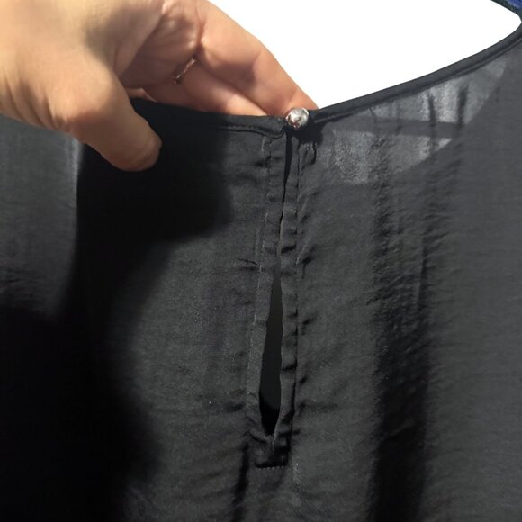 Jennifer Lopez Black Chiffon Bell Sleeve Blouse – Size M - Picture 6 of 10